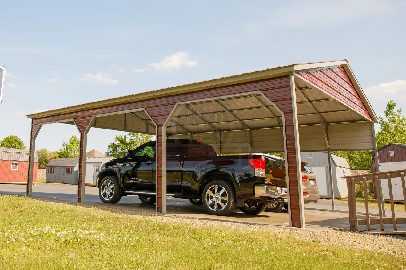 Carport de metal para 2 coches vista al lado de la carretera